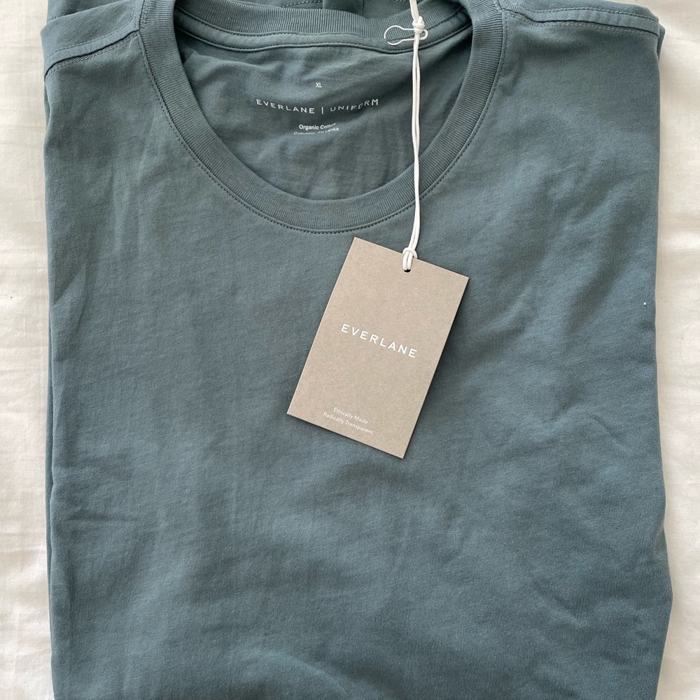 Everlane men’s organic cotton t-shirt